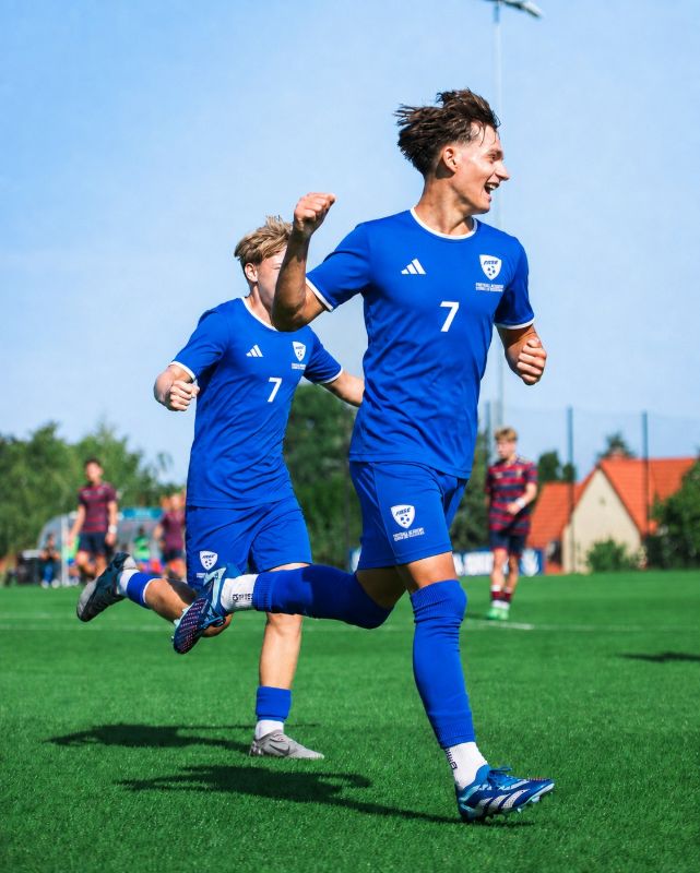 Obrazek Oficjalny zestaw zawodnika FASE